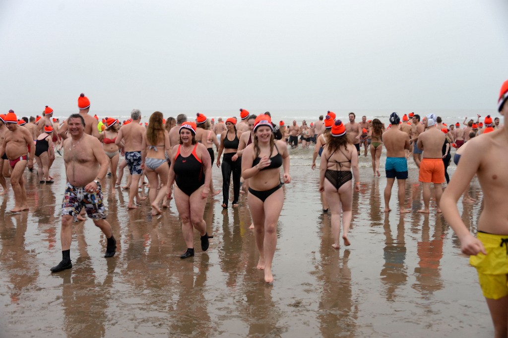 ../Images/Nieuwjaarsduik Nederzandt 2020 074.jpg